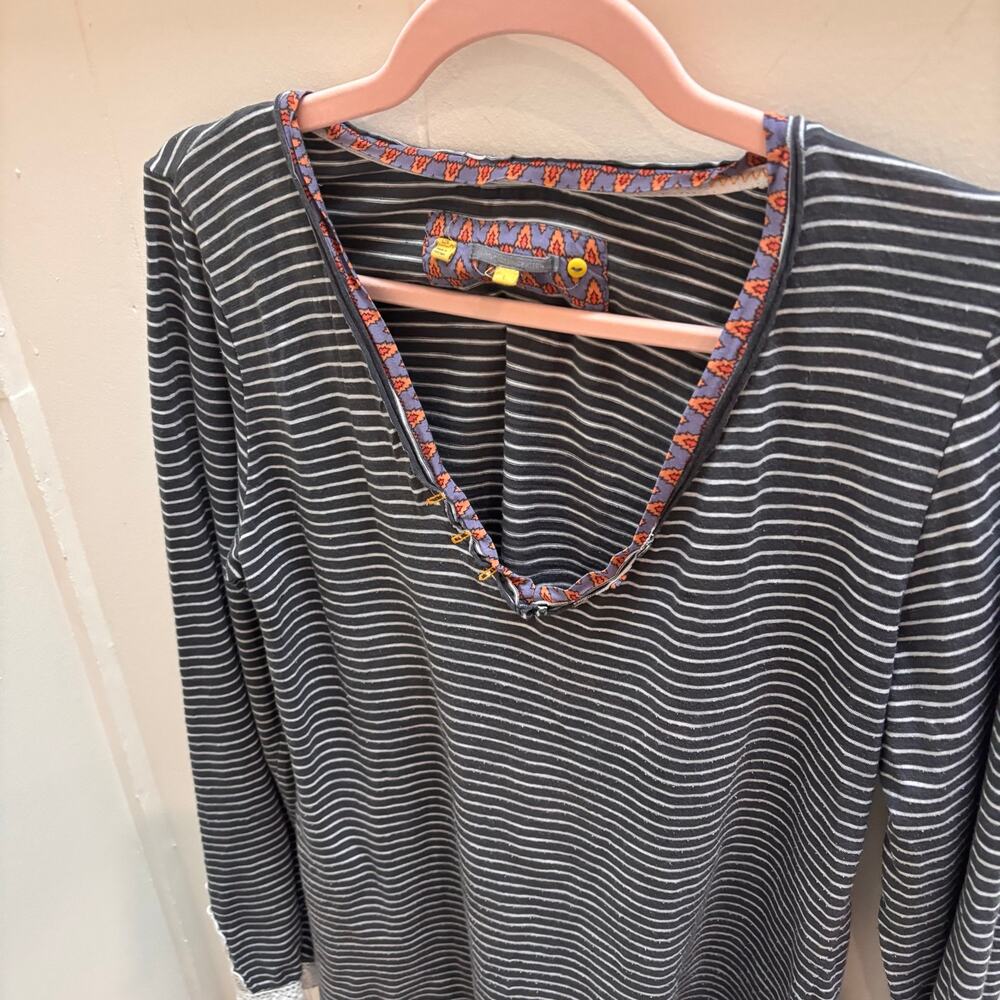Anthropologie Little Yellow Button Striped Lace Cuff V Neck Long Sleeve Top Sz L